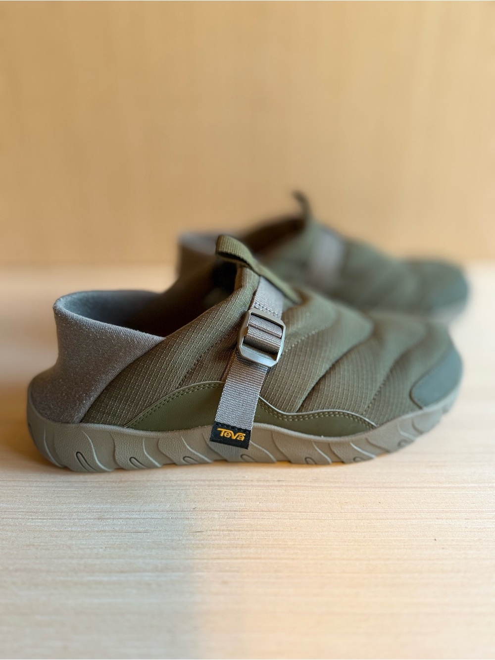 Teva ReEmber Olive Slip-On Camp shoes with Adjustable Strap Men’s size 9